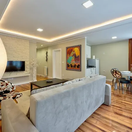 Aparthotel Onix *