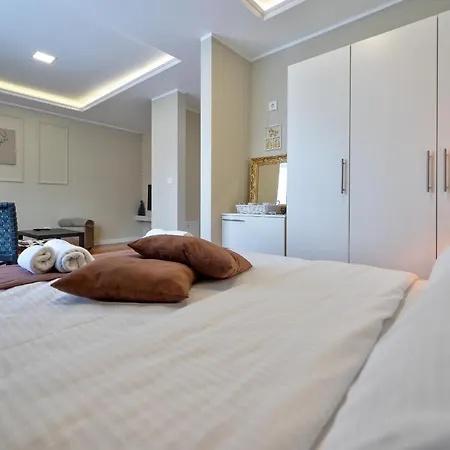 Onix Aparthotel *
